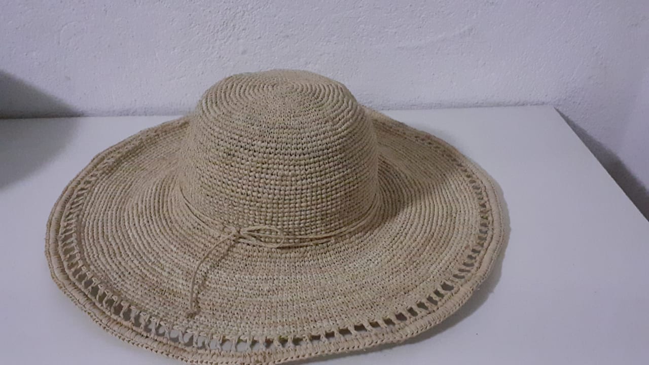 Chapeau en Raphia crocheté