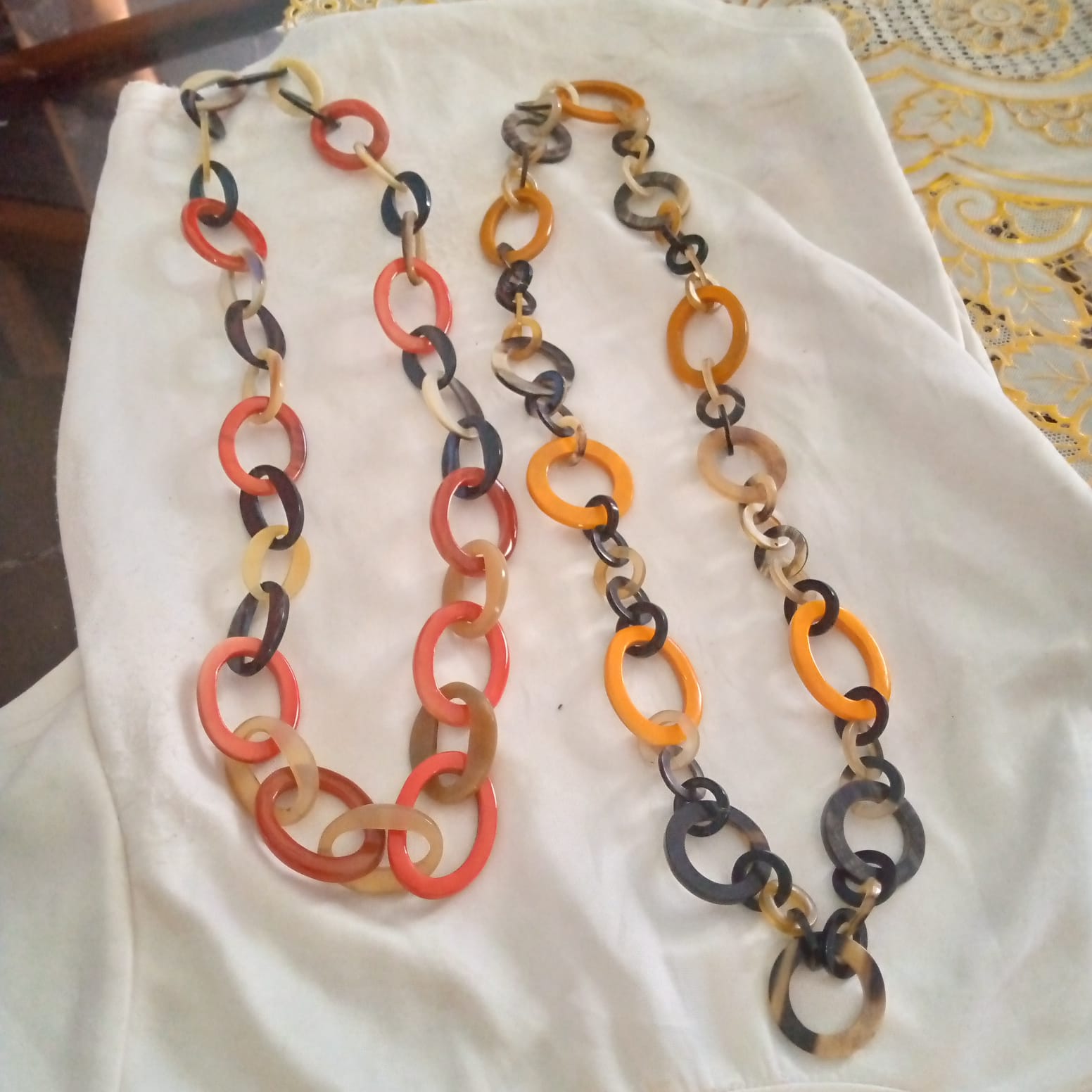 Collier entièrement en corne de zébu